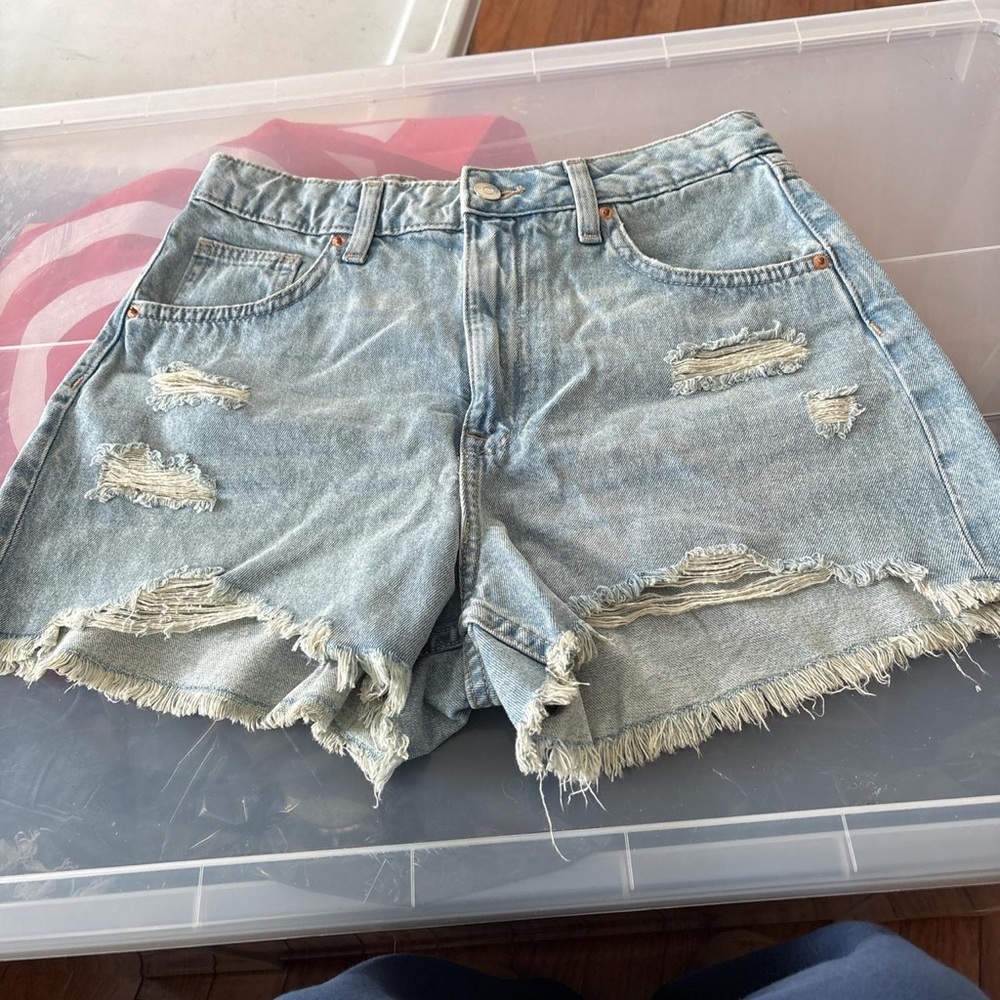 Kendall & Kylie Light Wash Distressed Denim Shorts